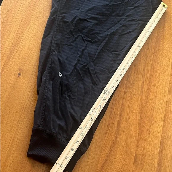 Lululemon Black Jogger Pants - Picture 8 of 10